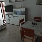 Robertino 1966 Apartment Makarska