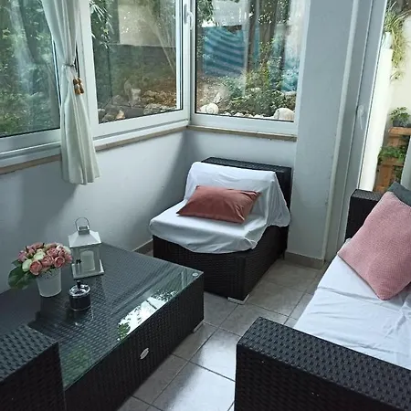 Apartman Robertino 1966 *
