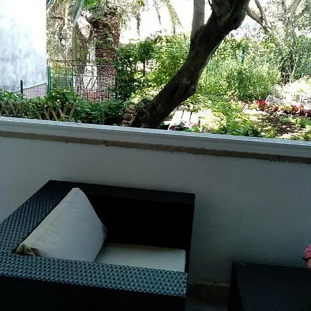 Apartment Robertino 1966 Makarska